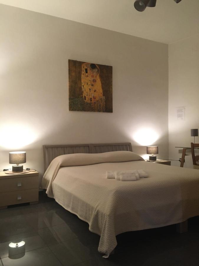 Hotel Blackboard House Bari Zewnętrze zdjęcie