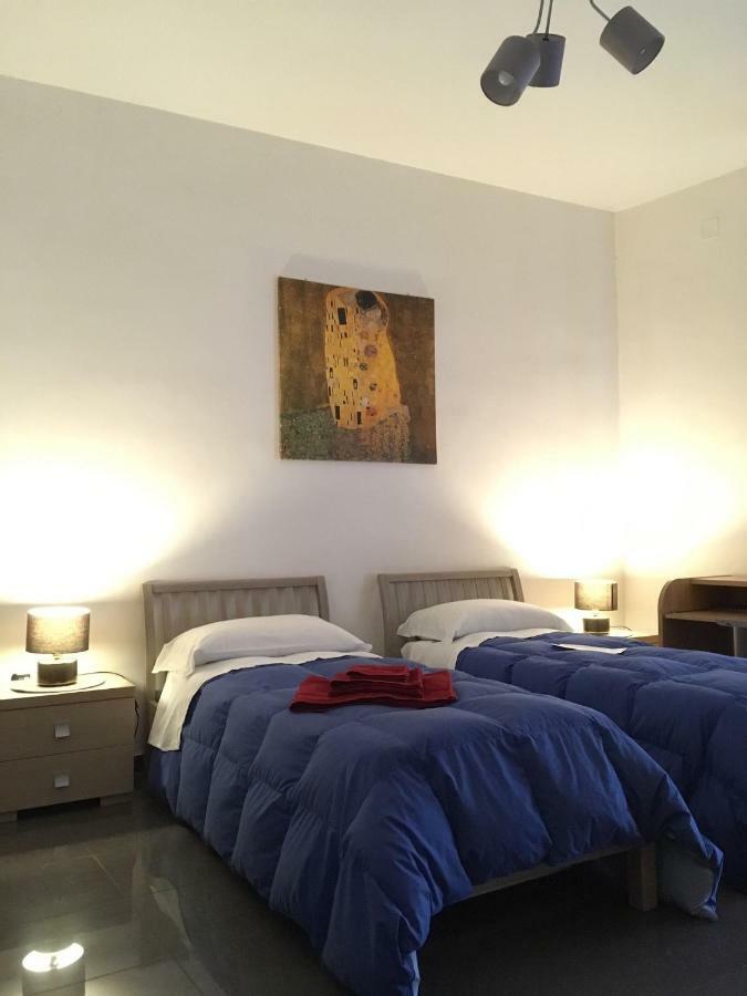Hotel Blackboard House Bari Zewnętrze zdjęcie