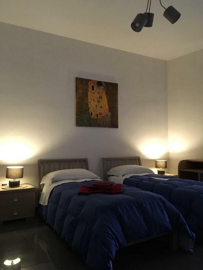 Hotel Blackboard House Bari Zewnętrze zdjęcie